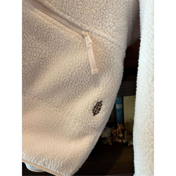 NWT Free People FP Movement X Hatch Hit The Slopes Fleece Jacket Neutral Small - Picture 10 of 10
